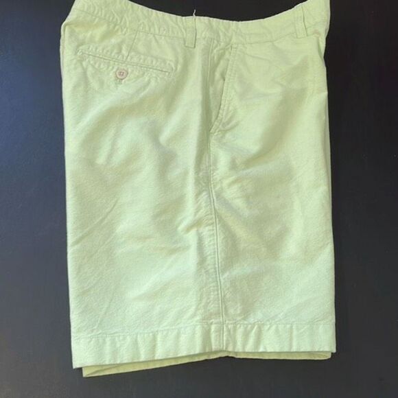 Vineyard‎ Vines Flat Front Bermuda Shorts. Size 33. Melon Green Cotton - Picture 3 of 5